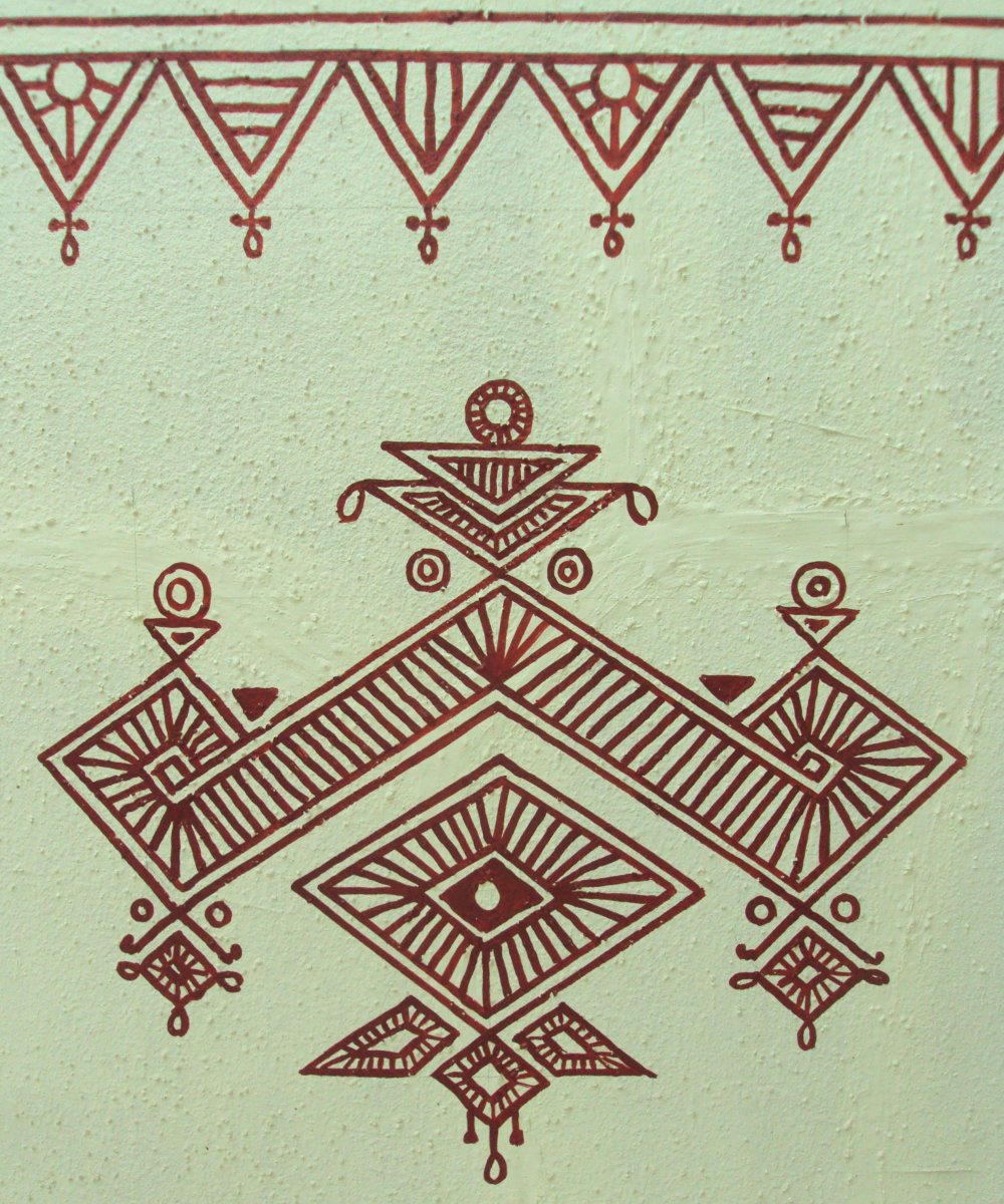 Bheenth Chitra - Sample motif for Indian tribal wall art