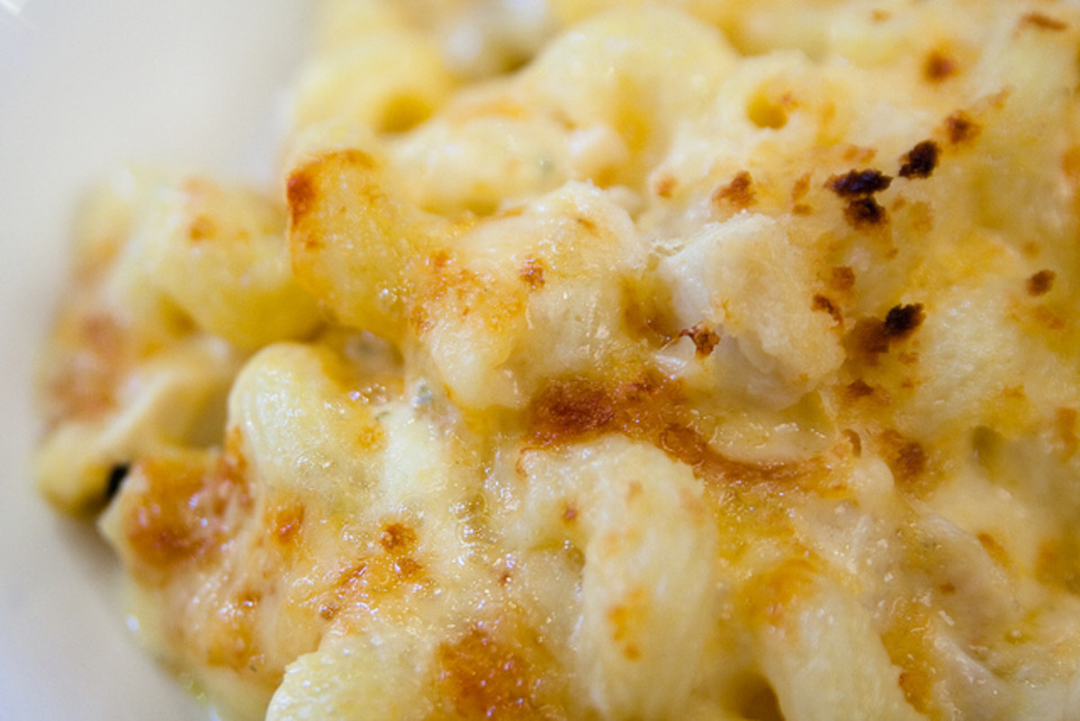 Creamy Baked Mac and Cheese Recipe With Sharp Cheddar and Colby Jack Cheese