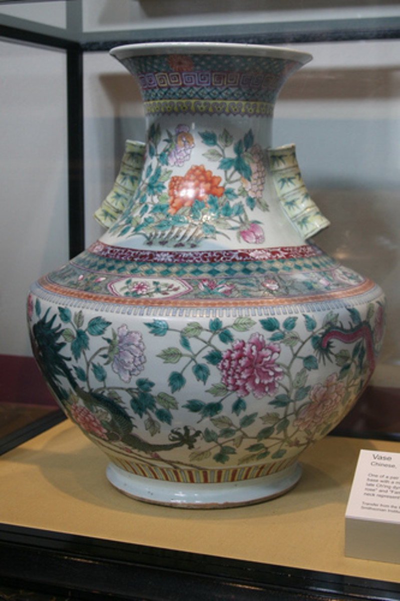 19th century Chinese vase