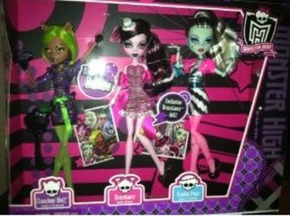 monster-high-draculaura-dolls-the-complete-list-of-dolls