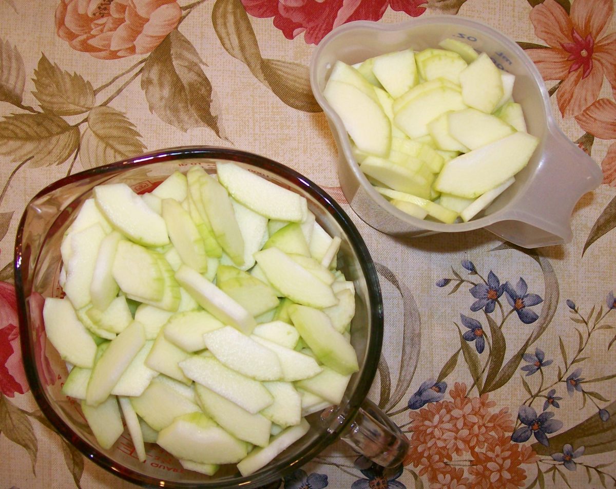 6-8 cups peeled, seeded and sliced zucchini