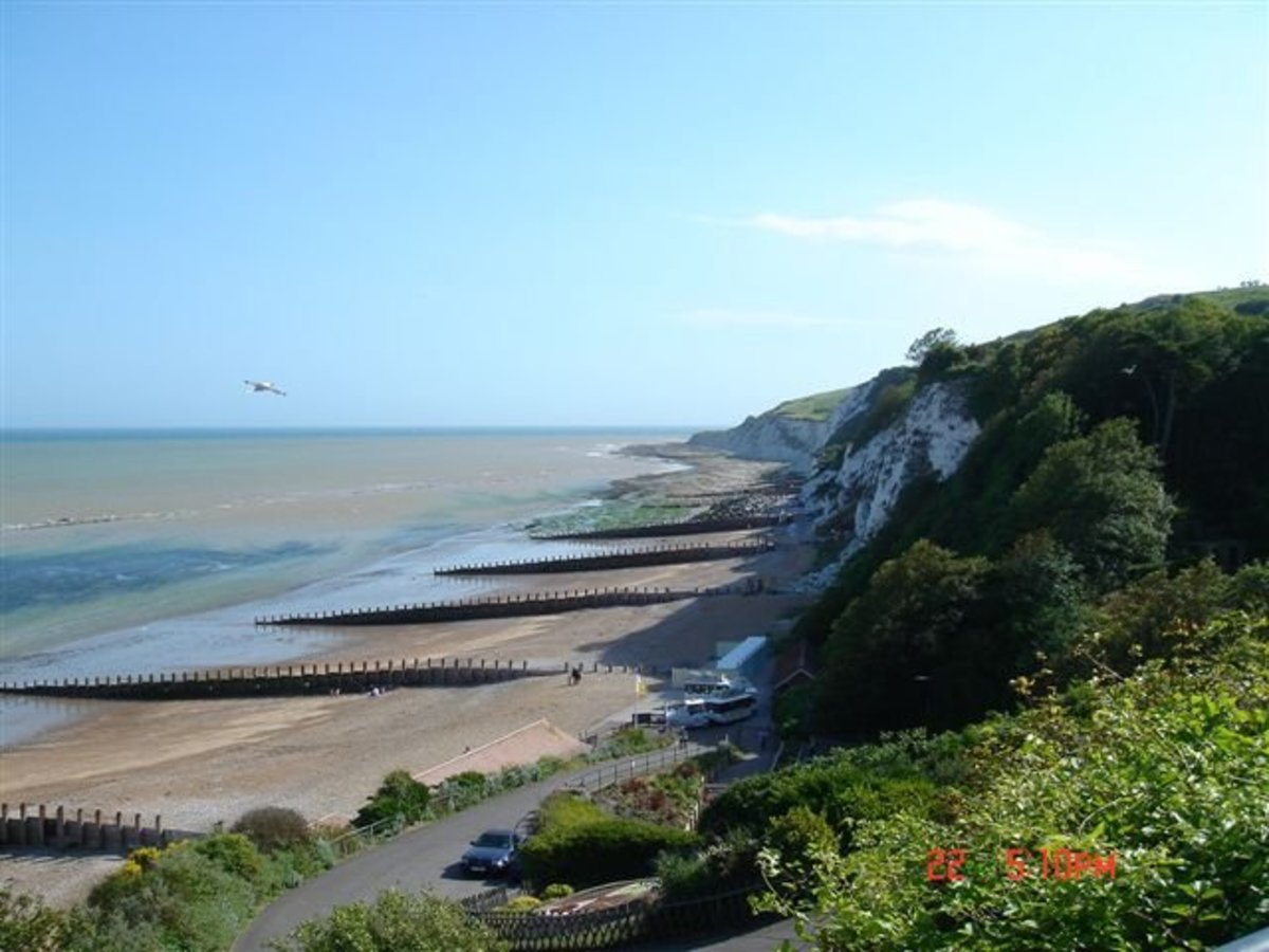 Visiting Holywell, Eastbourne, England Scenic Area With Fine Views of