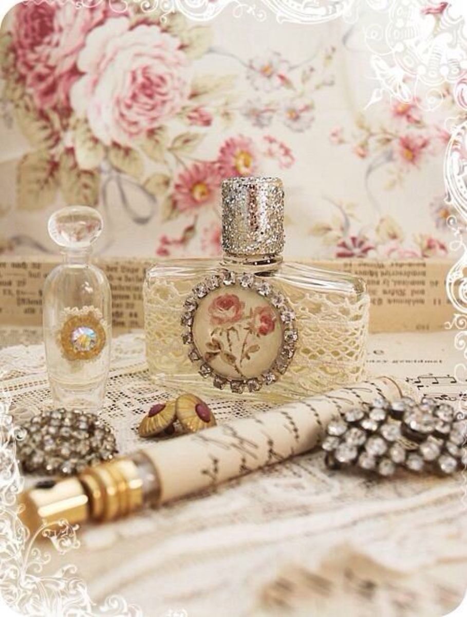 lacy perfume decanter