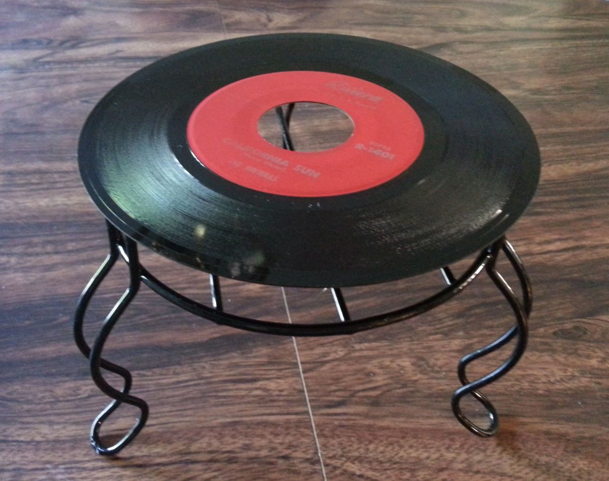 diy-mini-record-stand