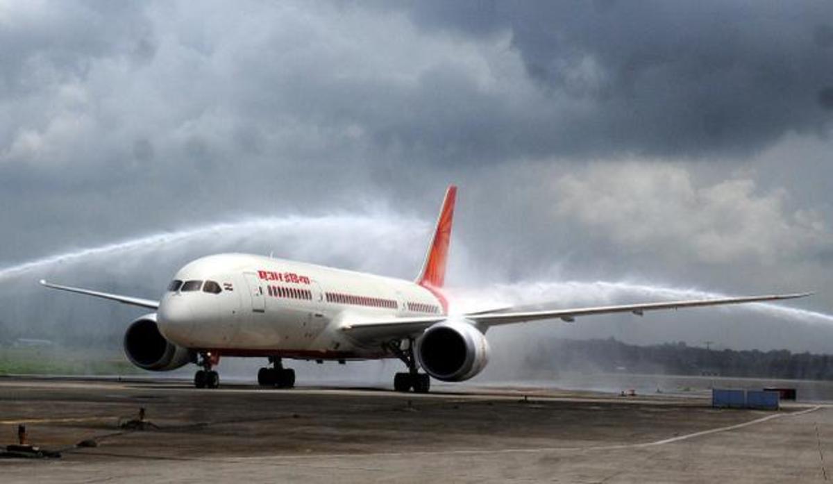 An Air India Boeing 787 Dreamliner (example pictured here) operating as flight AI113 between Birmingham (BHX) and Delhi (DEL) (and then onward to Amritsar/ATQ) was just 25 KM behind MH17 before the latter was shot down!