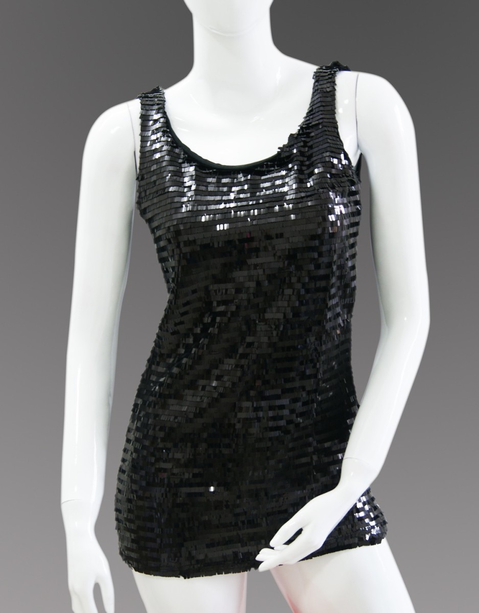 Black sequin tank top that you can wear to dance bachata