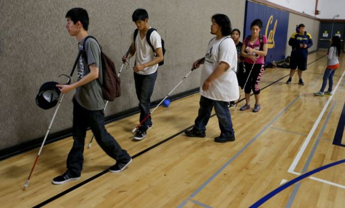 How To Include Visually Impaired Students In The Classroom At Art
