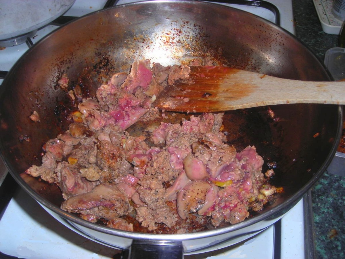 Fry the chopped chicken liver