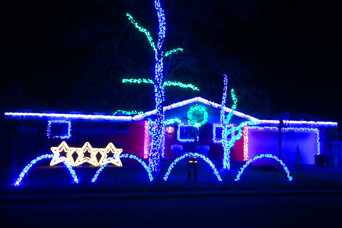 7148 S. Grant Street The lights on this synchronized show are ever-changing, but this photo does give you an idea of some of the design elements of the presentation.