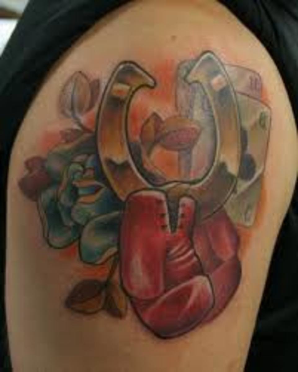 Horseshoe Tattoo Designs, Ideas, And Meanings; Horseshoe Tattoo Pictures -  HubPages