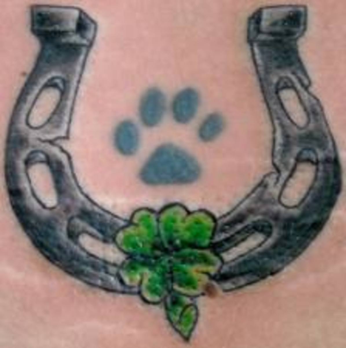 horseshoe-tattoo-designs-ideas-and-meanings-horseshoe-tattoo-pictures