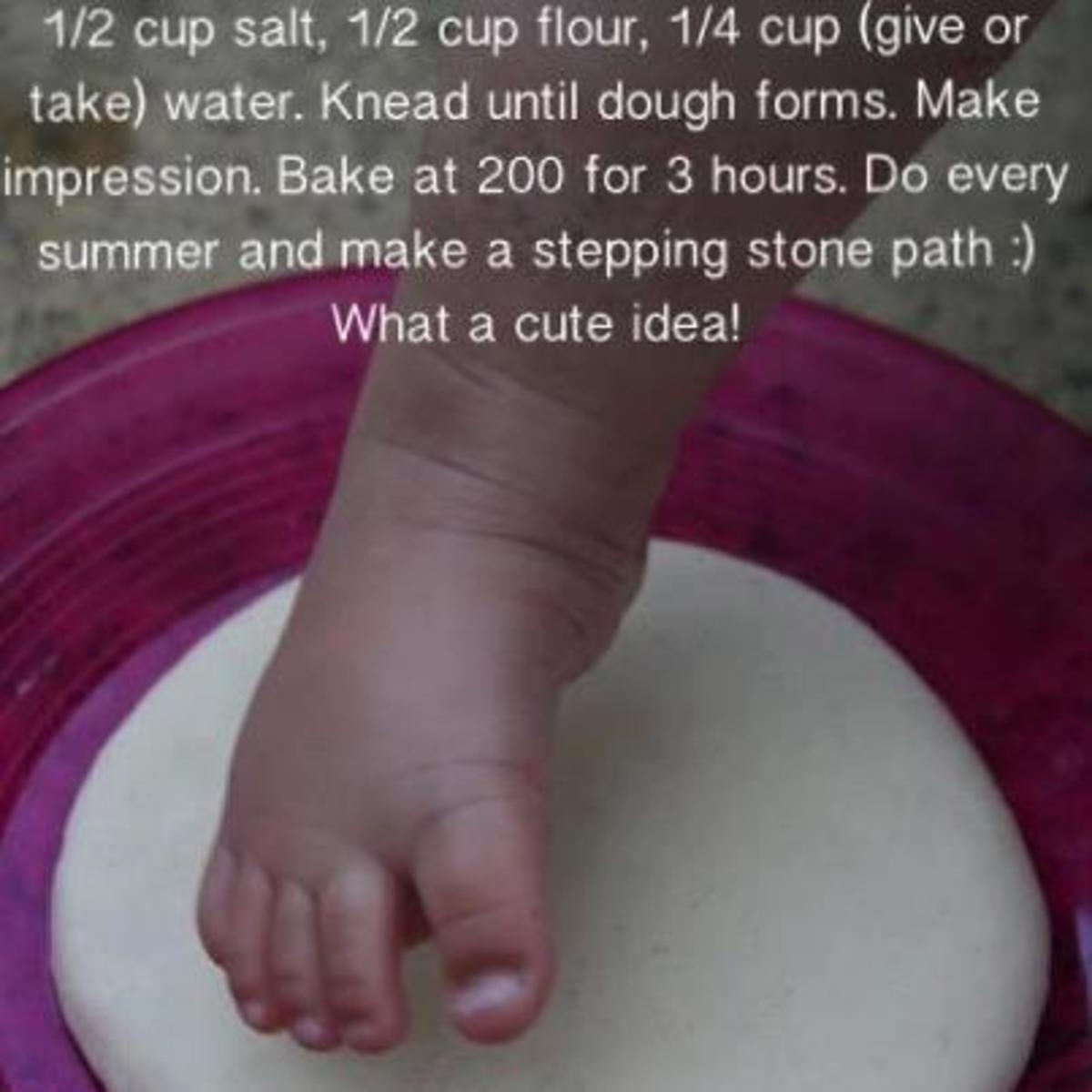 How to Make Homemade Stepping Stones With Flour