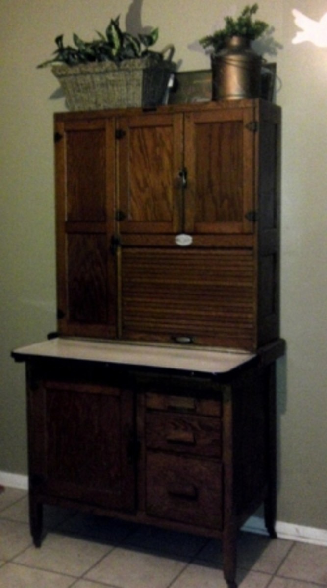 antique-hoosier-cabinets2