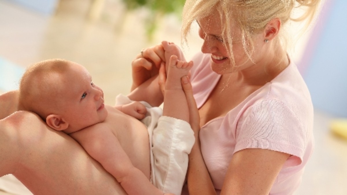 Cuddling with your baby will create a strong bond of trust.