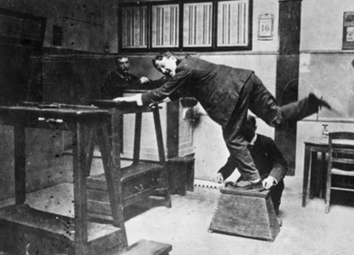 An early method of measuring the feet of criminals, which was part of the Bertillon method used by the police force in Paris.