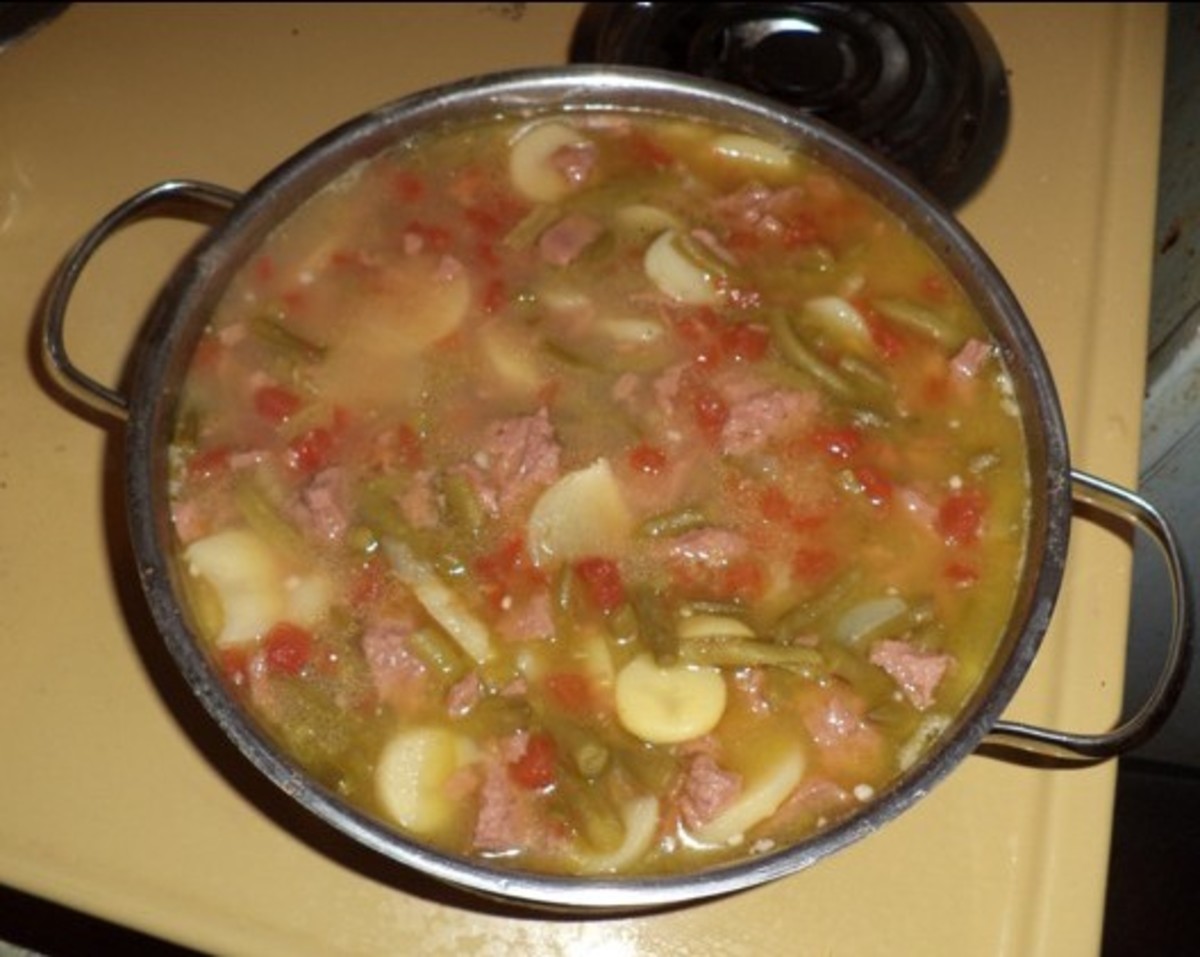 Delicious, Easy & Inexpensive Hillbilly Soup