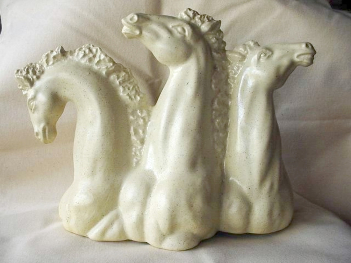 Three horse TV lamp, designed by Howard Kron and manufactured by Texans Inc.