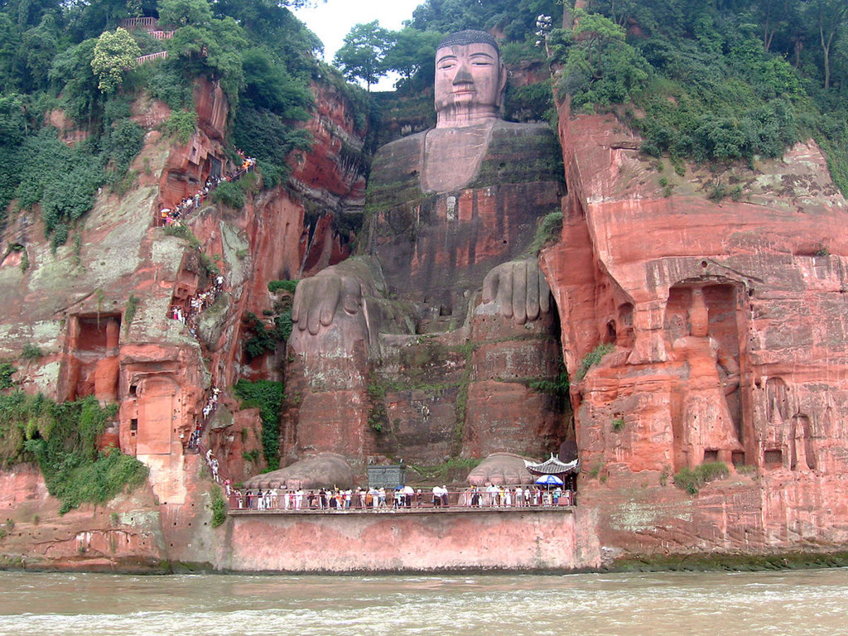 large-buddha-statues