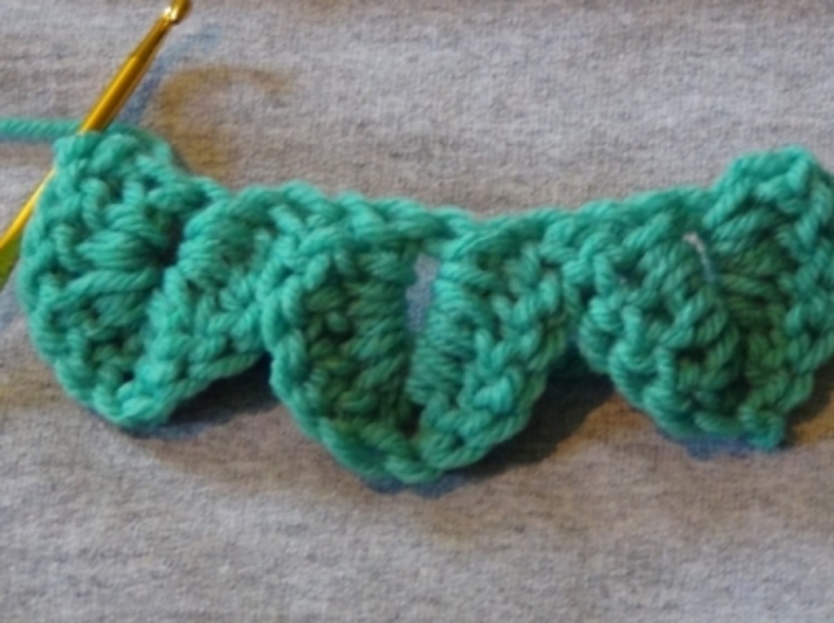 This is the first completed row of crocodile stitches.