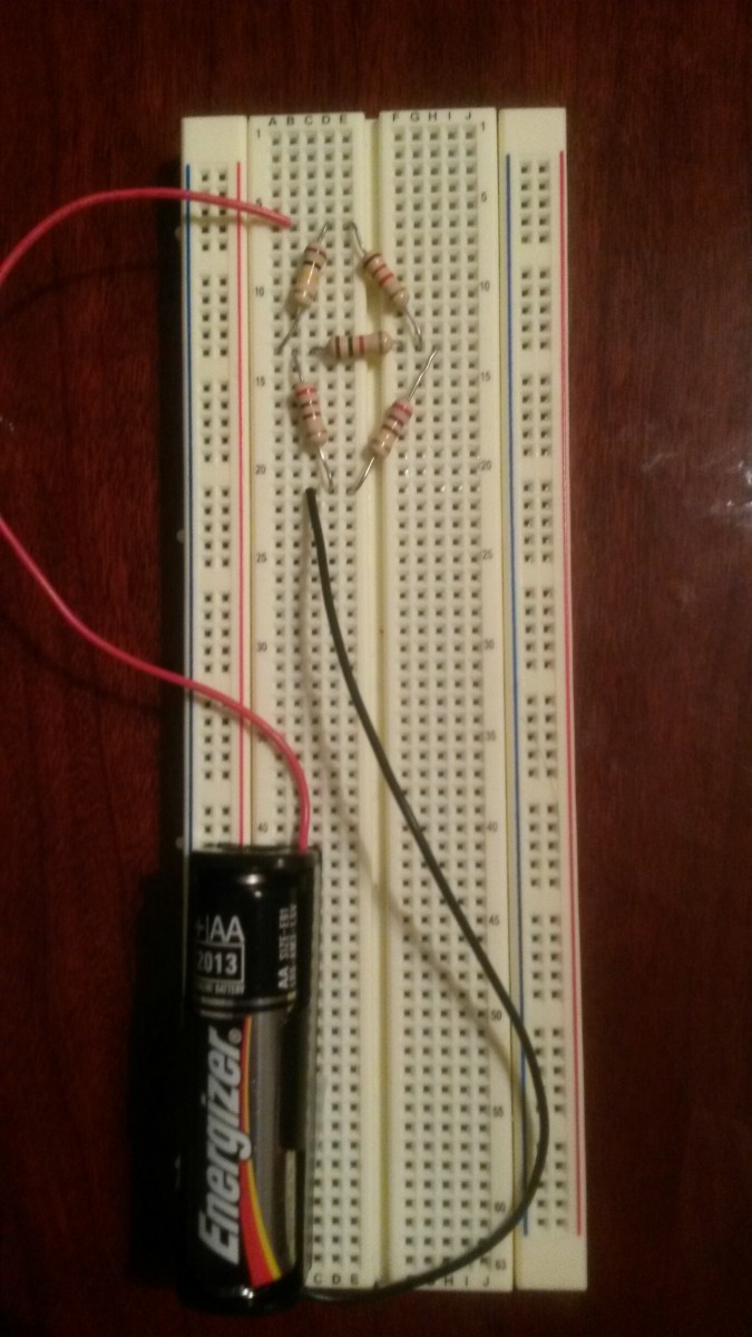 A real implementation of the first circuit shown above.