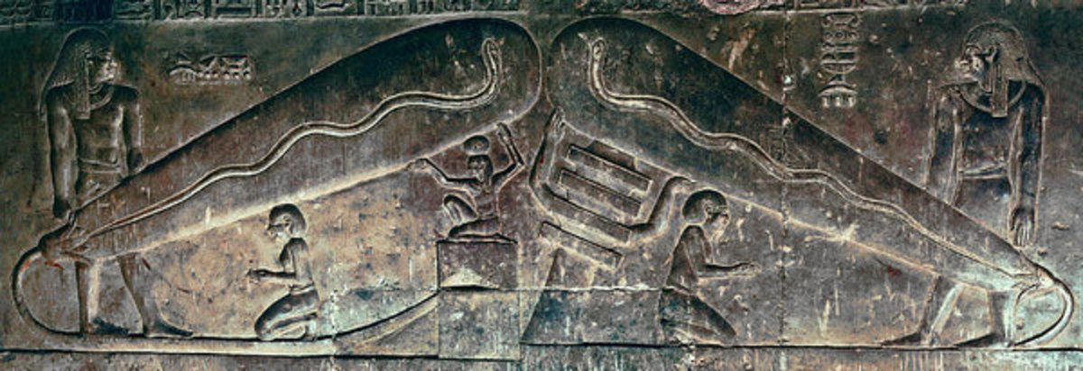Other images in the relief. 