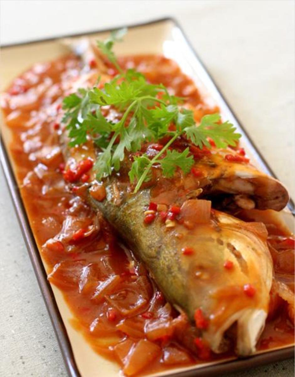 Here's a quick and easy recipe for sweet and sour tilapia that is oh so delicious and this dishes presentation is wonderful at the table.If your looking for a recipe that tastes wonderful and is going to make your guests wonder wow how did they do th
