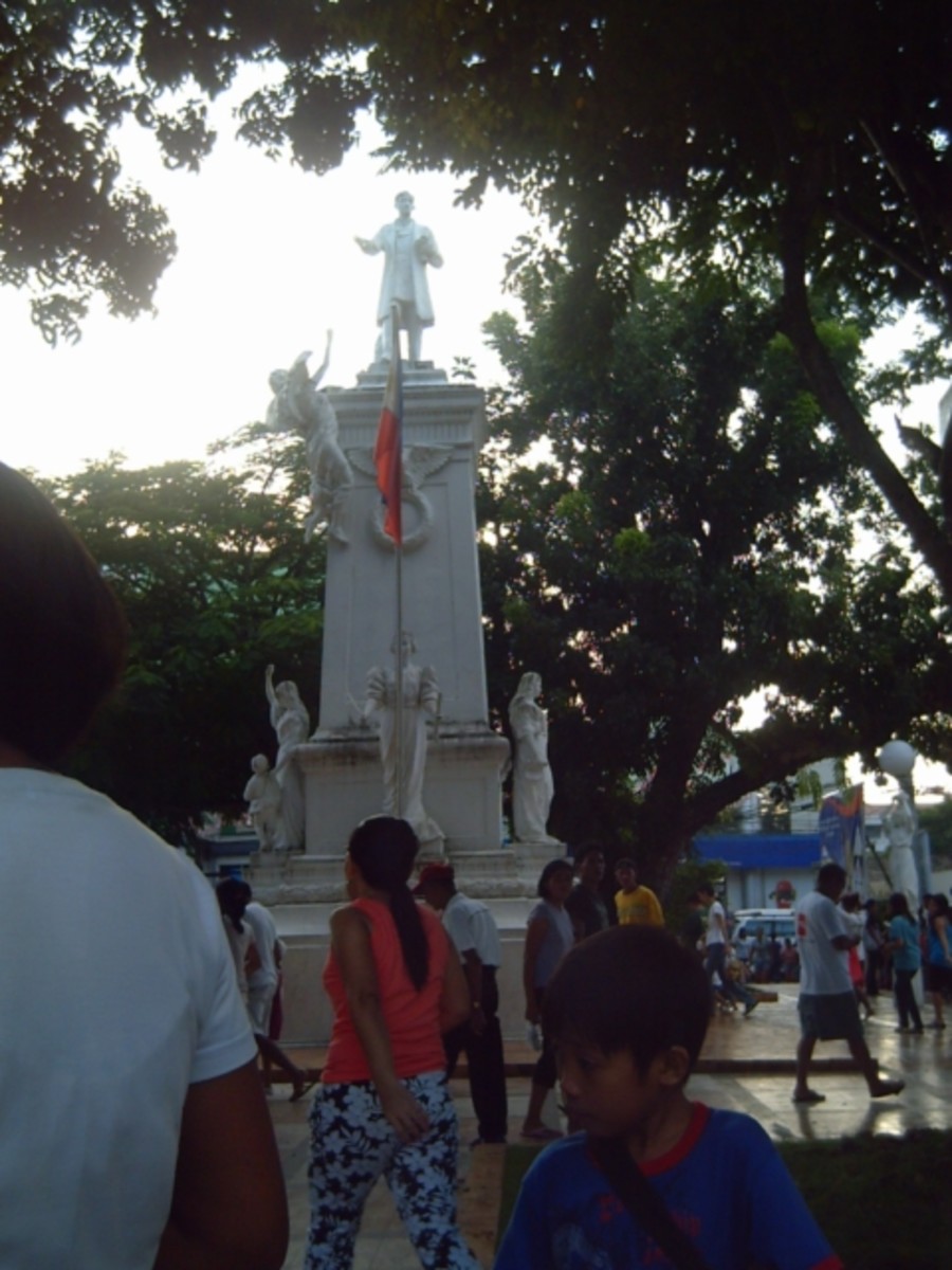 Plaza Rizal (IAA) Plaza Rizal (IAA)