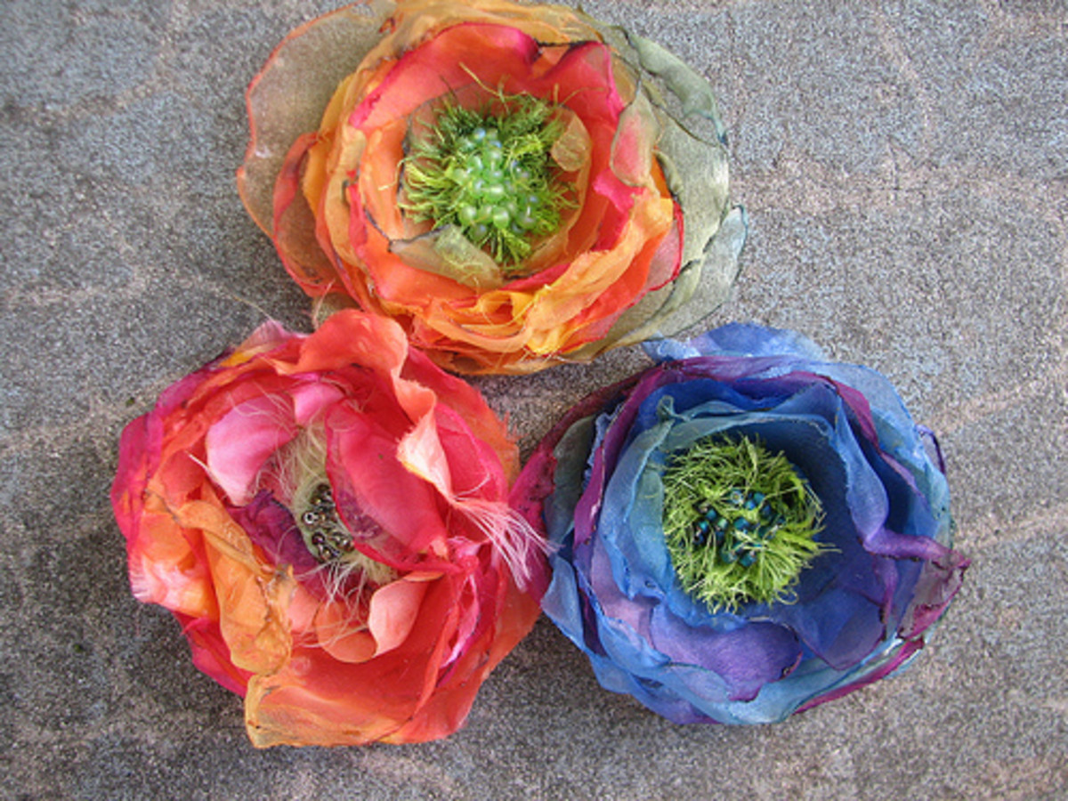 10-diy-fabric-flower-projects