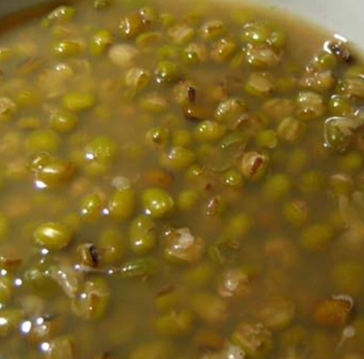 Chinese Mung Bean (Green Bean) Soup Recipe - Superfood with Medicinal Values