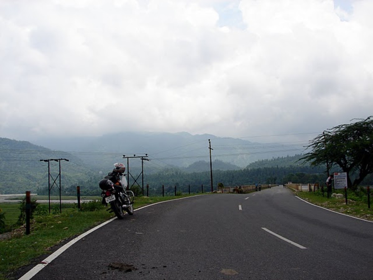 Chakrata Photos - The road from VikasNagar to Chakrata in Uttaranchal.