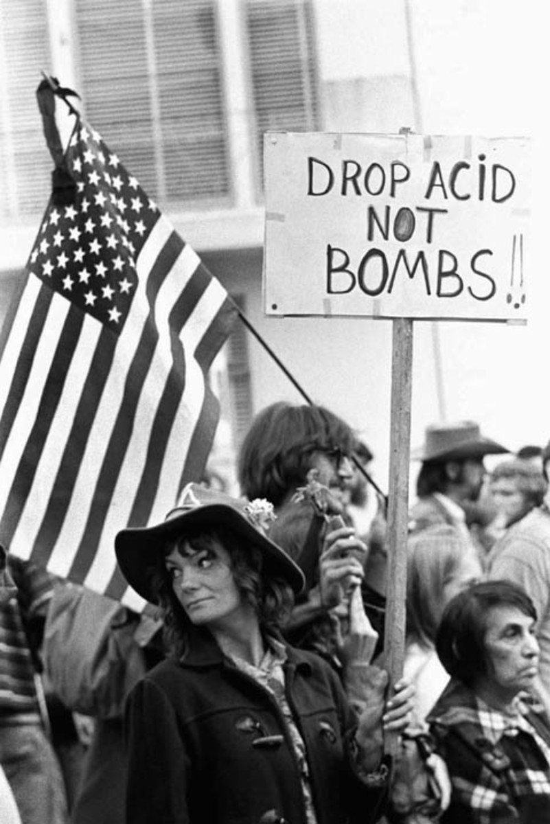 VIETNAM WAR PROTESTERS