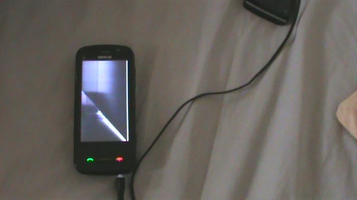 Broken LCD screen of a Nokia phone unit