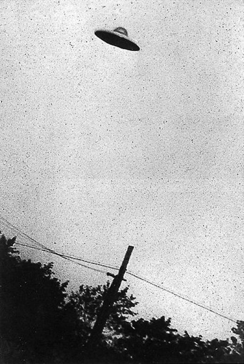 1952年拍摄的不明飞行物照片。