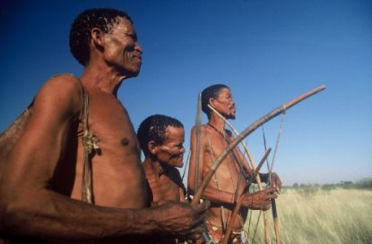 The San people getting ready for a hunt