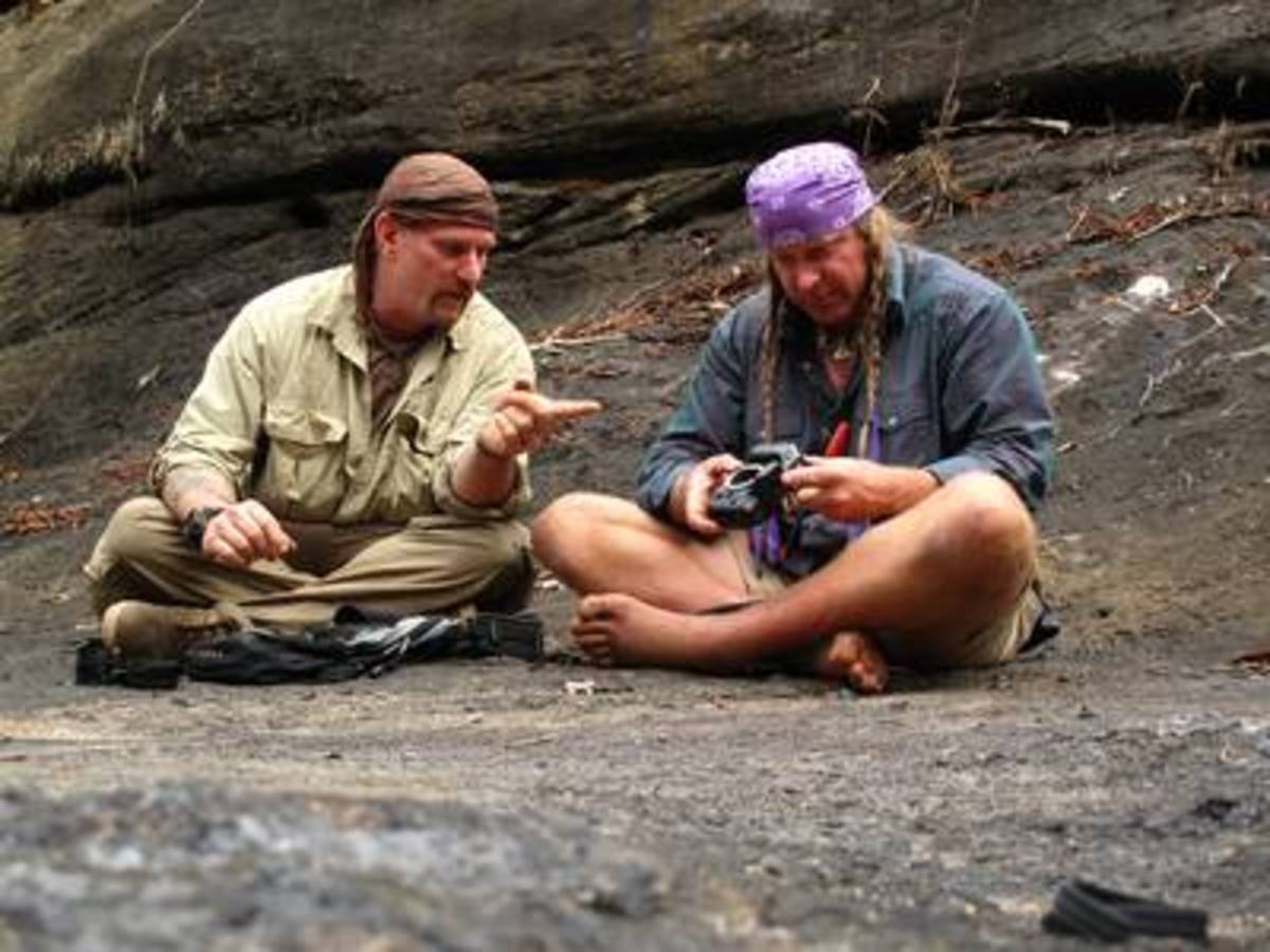 Dave Canterbury (left) and Cody Lundin on "Dual Survival"
