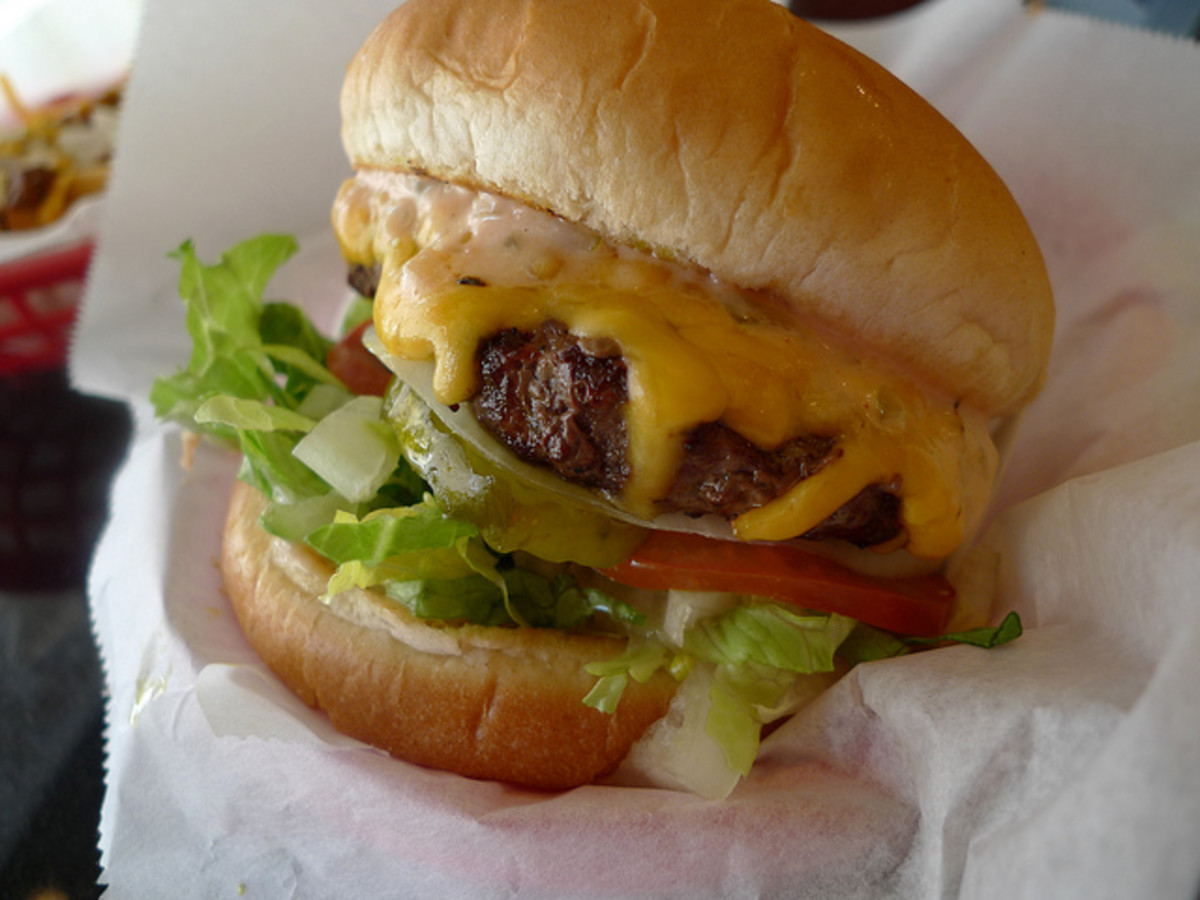 Grilled Burger with Thousand Island Dressing