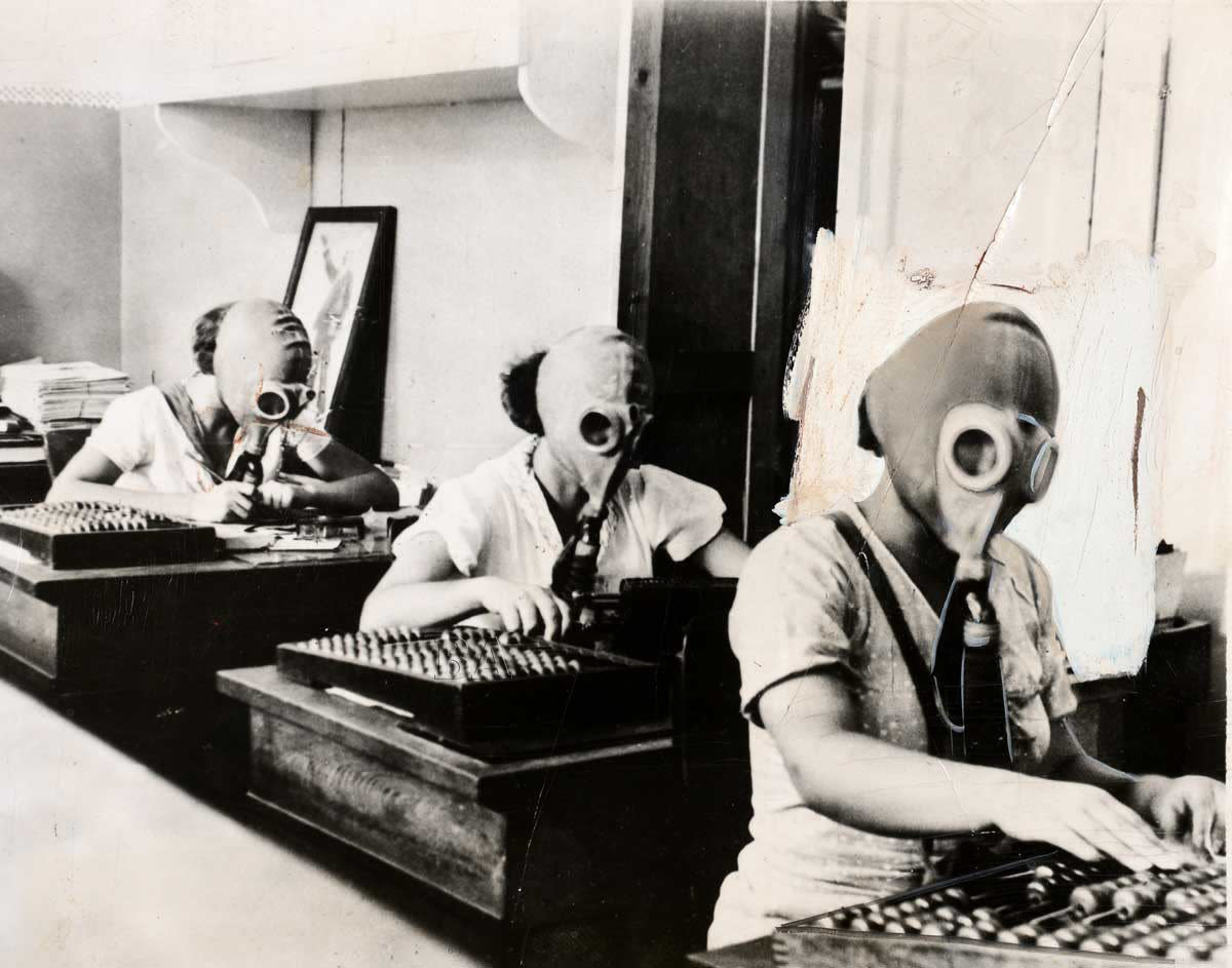 gas-masks-in-world-war-2-nobody-had-a-choice