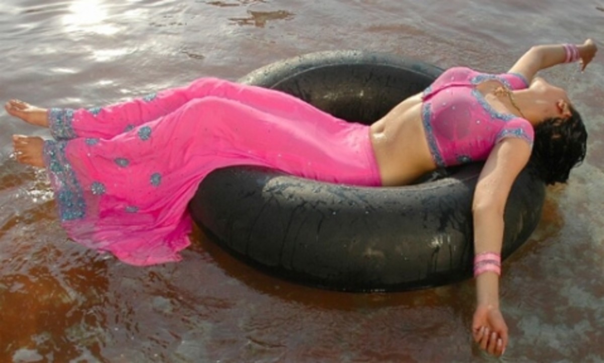 saree-below-hot-navel