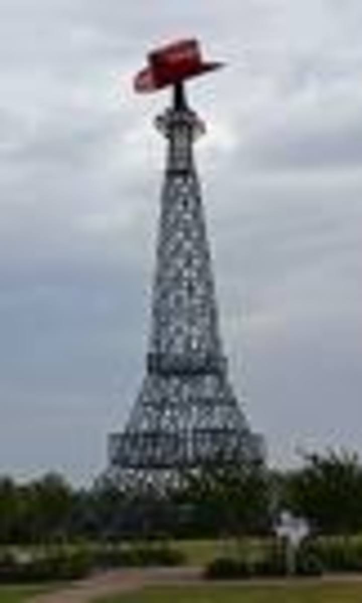 Eiffel Tower in Paris, Tx