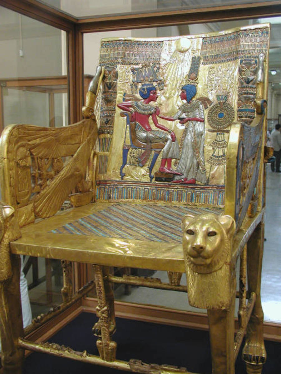 King Tutankhamun and Queen Ankhesenamun on back of Tut's throne