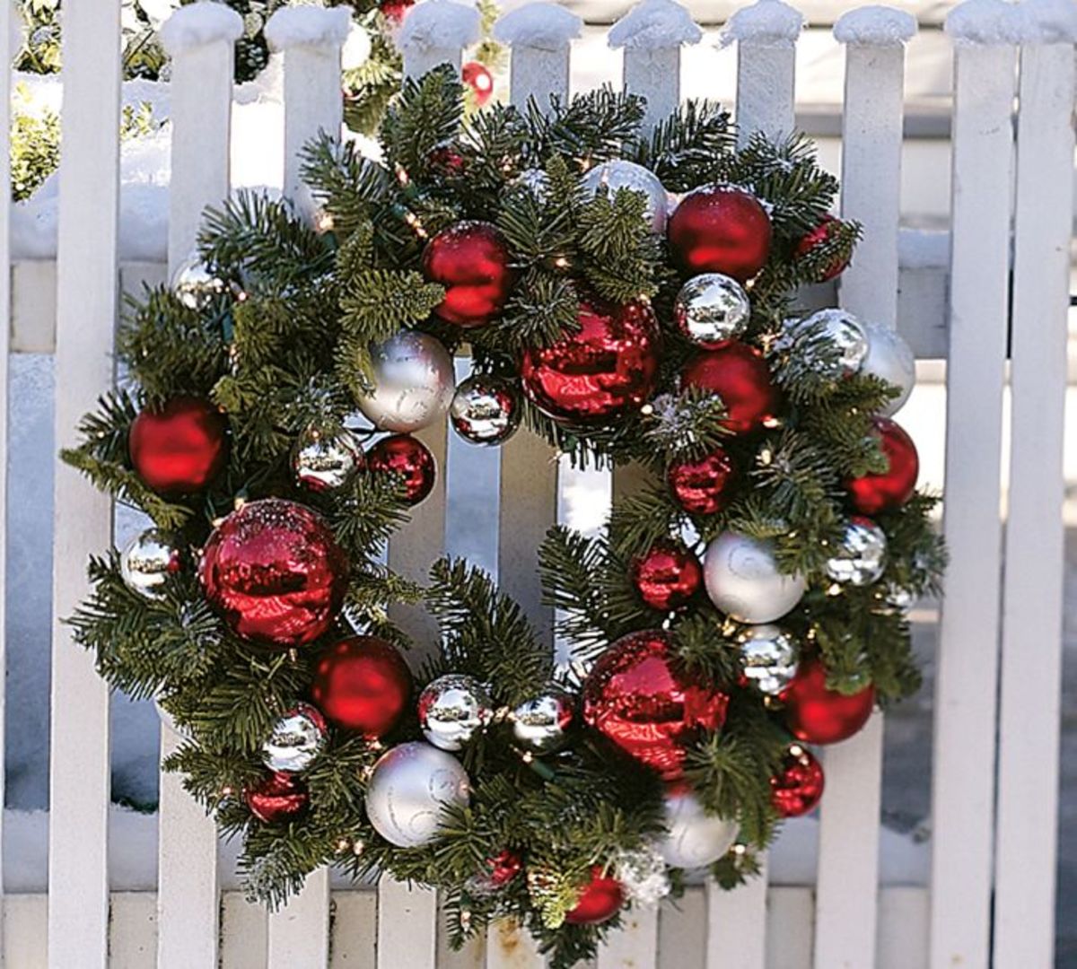 10 Ways to Decorate Evergreen Wreaths Decoration Ideas for the