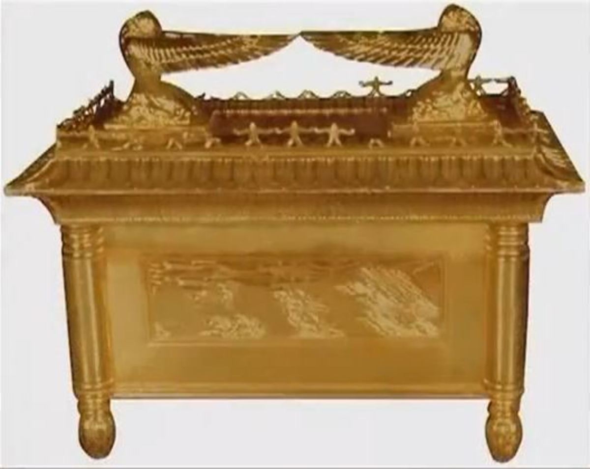  Ark of the Covenant 