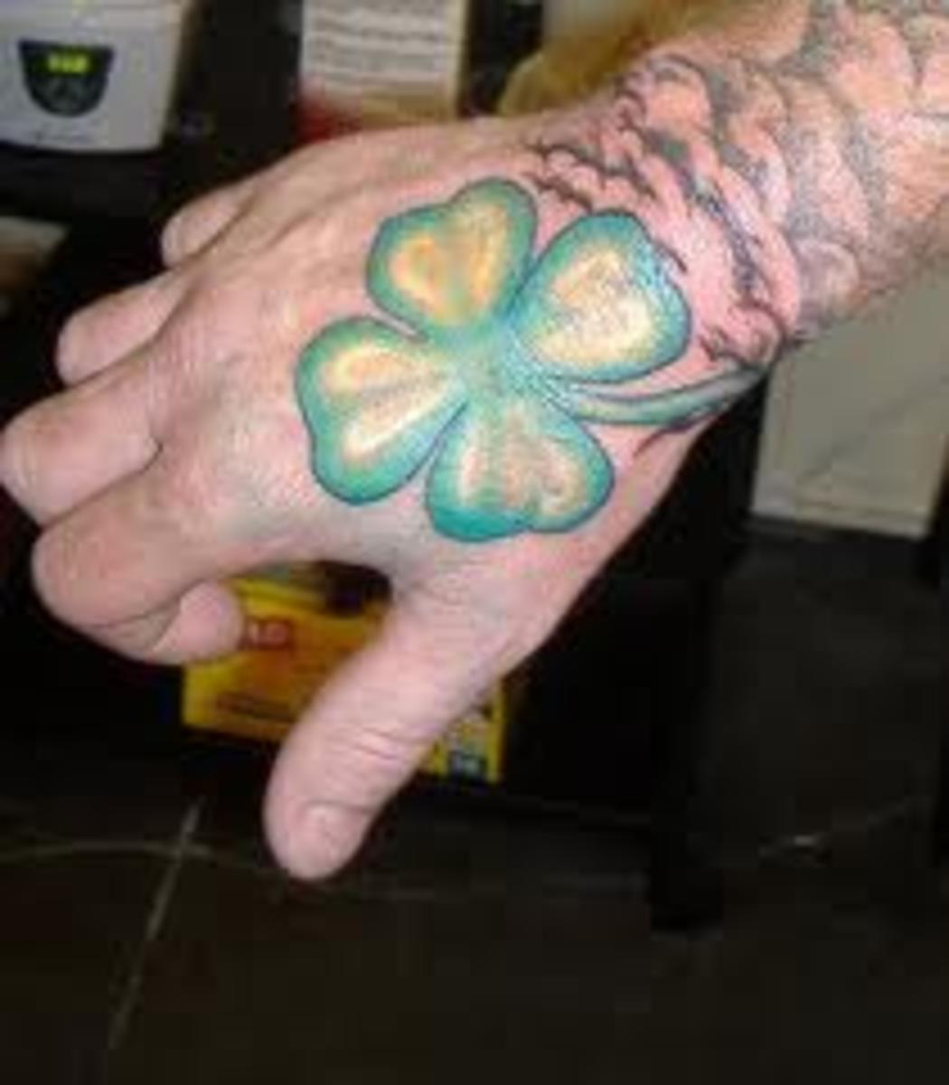 four-leaf-clover-tattoo-designs-and-meanings-four-leaf-clover-tattoo-ideas
