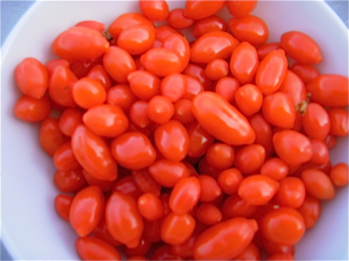 In traditional Chinese medicine, goji berries are good for the kidneys, the liver, the bones and the eyes.