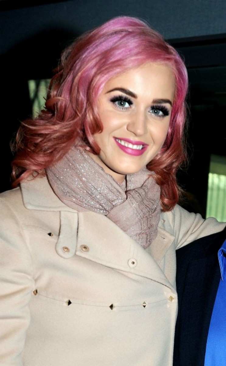 Wild Hair Colors: Celebrities with Pink Hair Color
