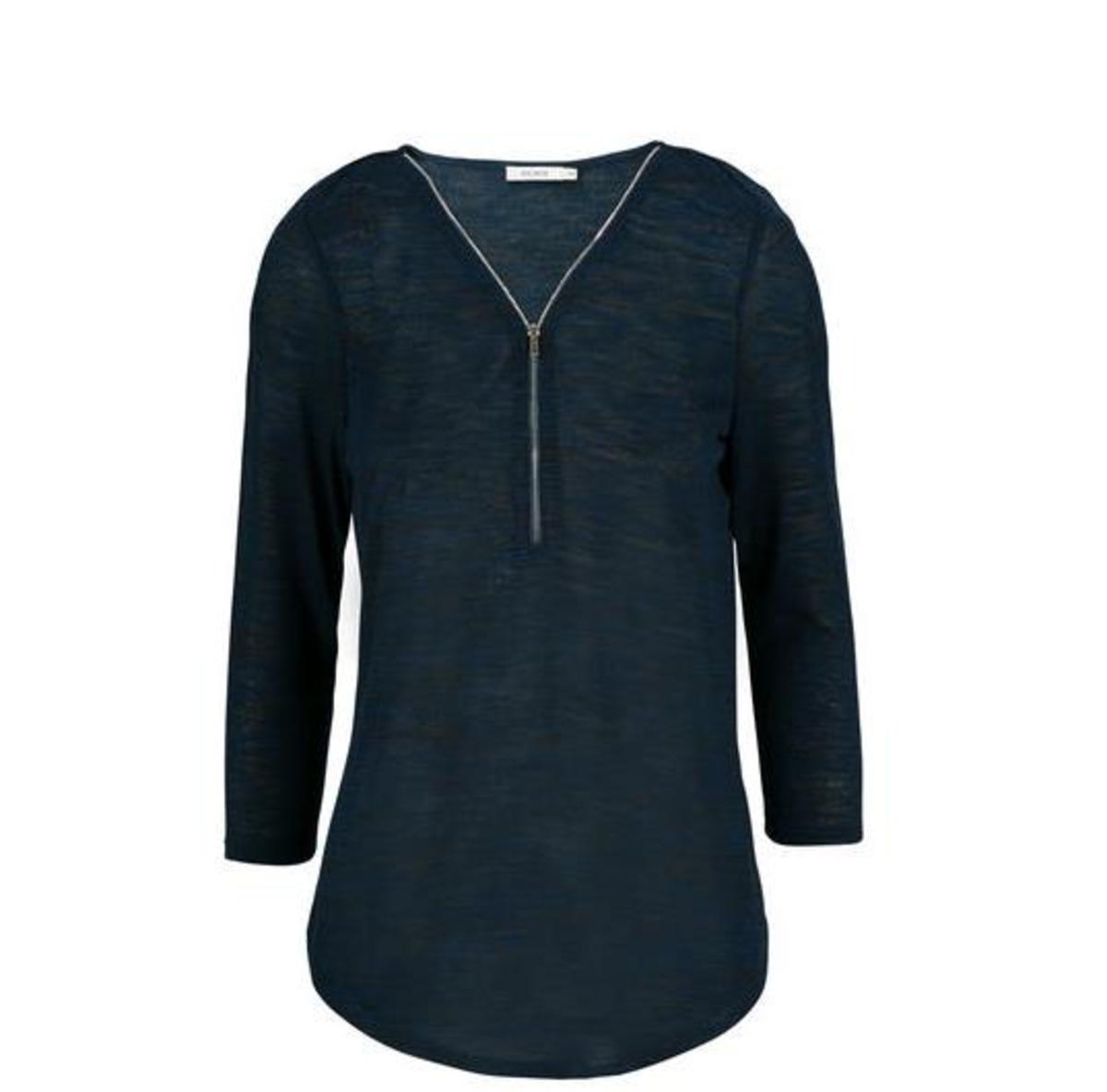 3/4-sleeve top with adjustable zipper neckline