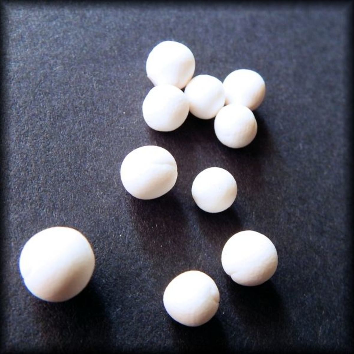 Tiny spheres of polymer clay