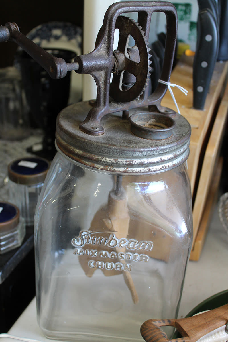 Unless Sunbeam also made a hand crank churn this appears to be a jar off the Mix Master churn below.