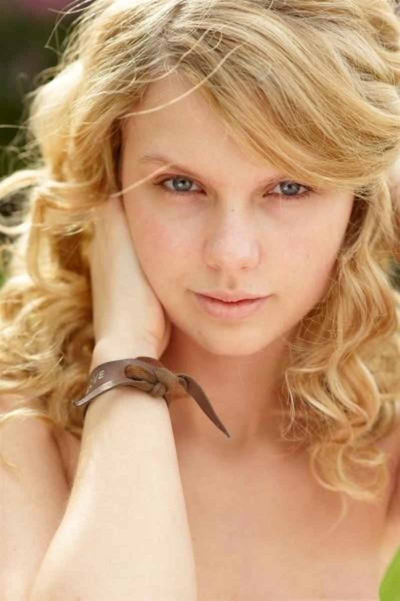 Taylor Swift, no make-up, and no airbrushing.  Completely natural.