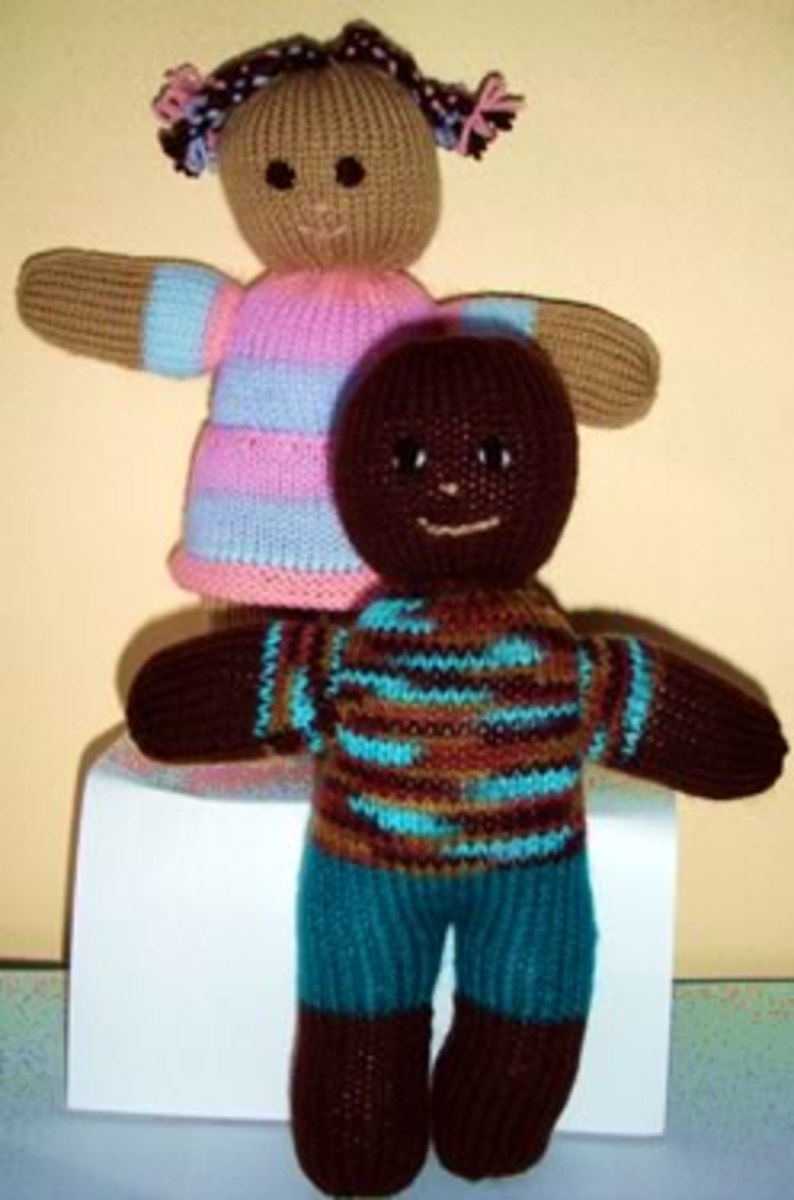 free-patterns-for-knitting-dolls-and-their-clothes